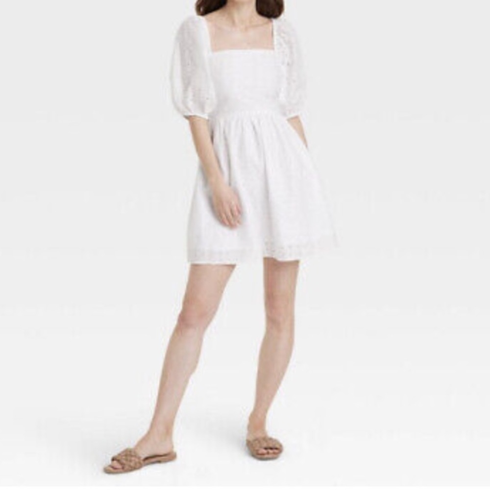 Elegant White Puff Sleeve Dress